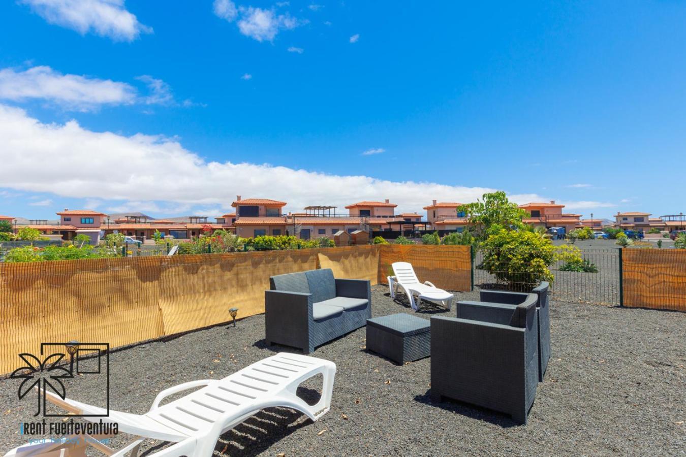 Villa Casa De Los Viajeros Majanicho Irent Fuerteventura à Corralejo Extérieur photo